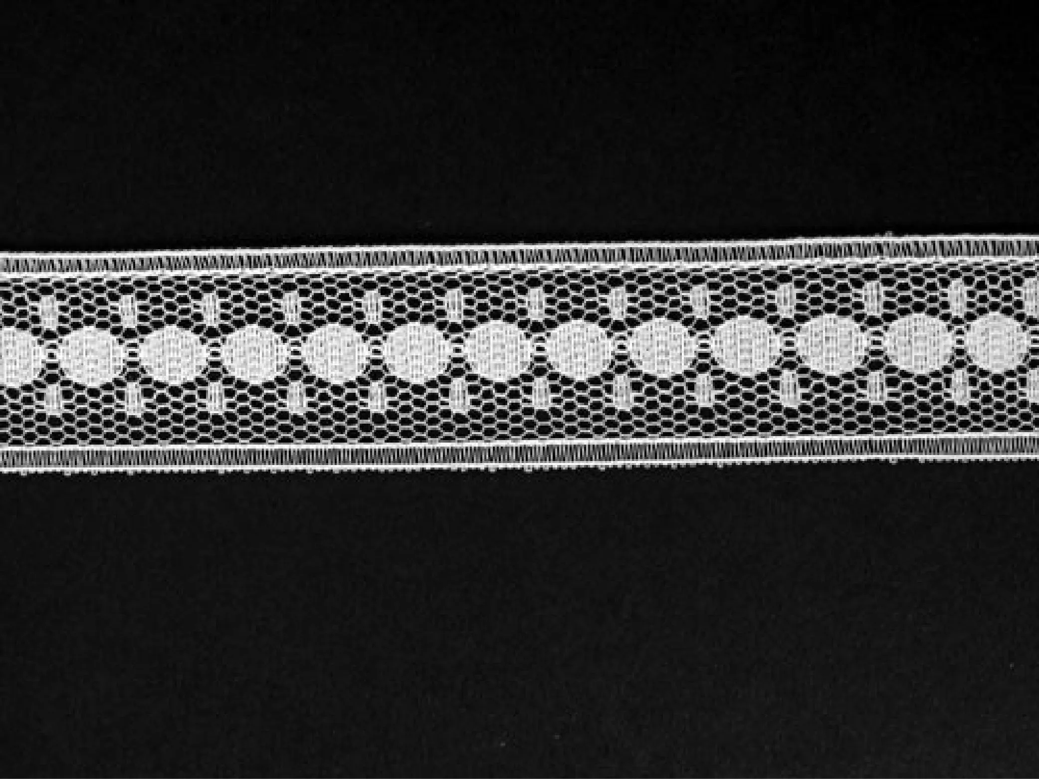 Insertion Lace, white - 3/4"(2cm)