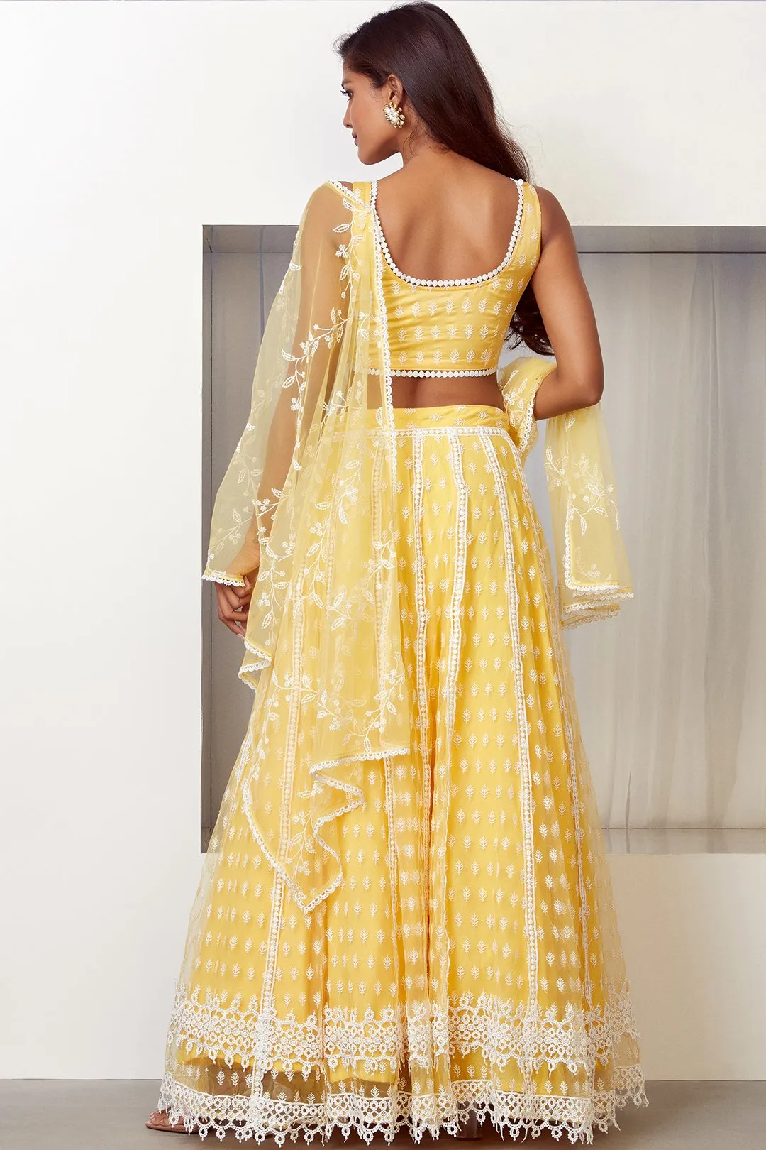 Vista Net Lehenga