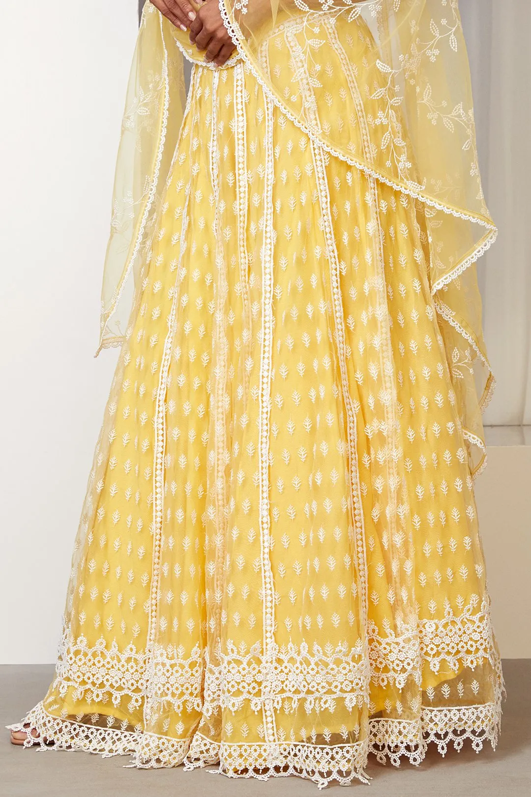 Vista Net Lehenga